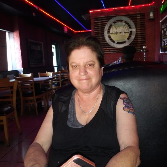 Meet your Posher, Monique - Picture 1 of 1